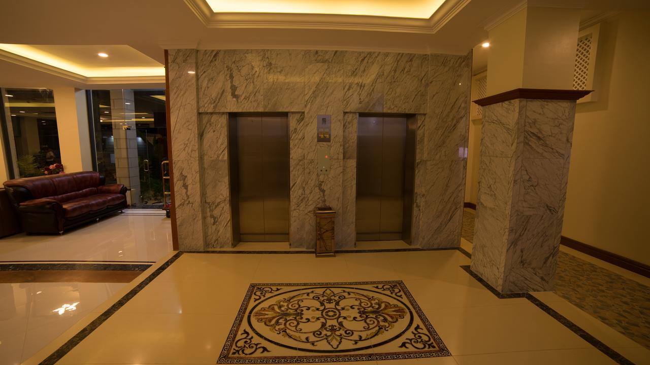 Win Unity Hotel Mandalay Extérieur photo