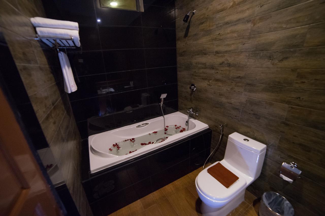 Win Unity Hotel Mandalay Extérieur photo