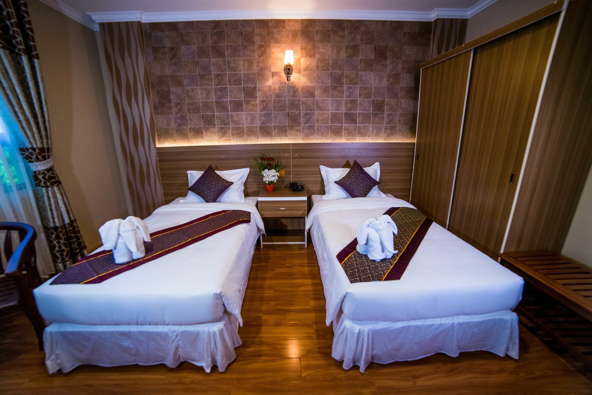 Win Unity Hotel Mandalay Extérieur photo